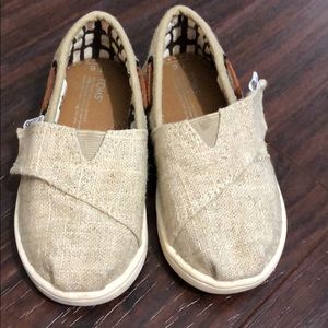 Toddler TOMS Classic slip ons